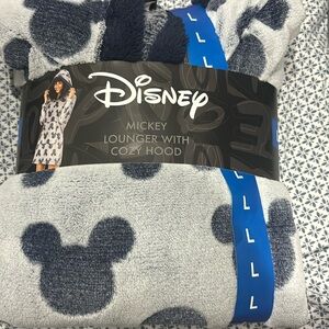 Mickey lounger with hood Disney size large women’s